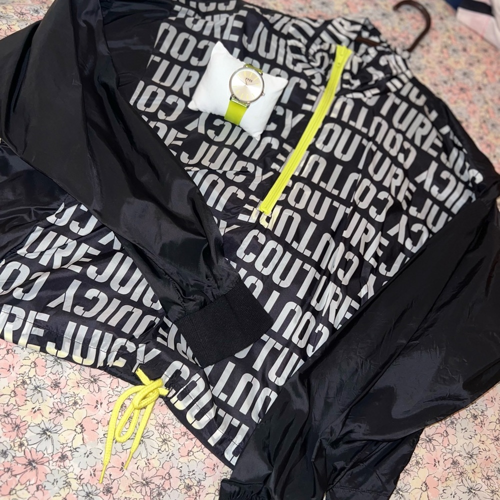 Juicy couture half jacket windbreaker